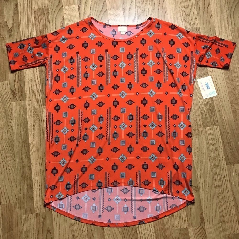 Stunning LuLaRoe Irma Tunic